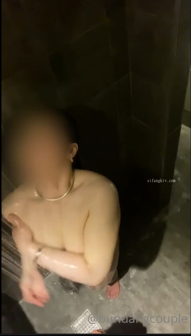 HUNTB-456 妹は秒でやってくるボク専用セフレ！可愛いけど顔を見たらさすがに妹と意識してしまう。だからセックスは常にバックでハメまくり！でも妹はバック…